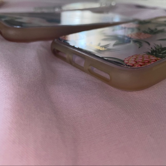 *7* iPhone X cases (wildflower, sonix) - Picture 5 of 6